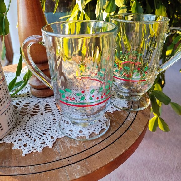 2 Arby's Holly Berry - Irish Coffee -Cappuccino Footed Mug 12 oz - Picture 3 of 4